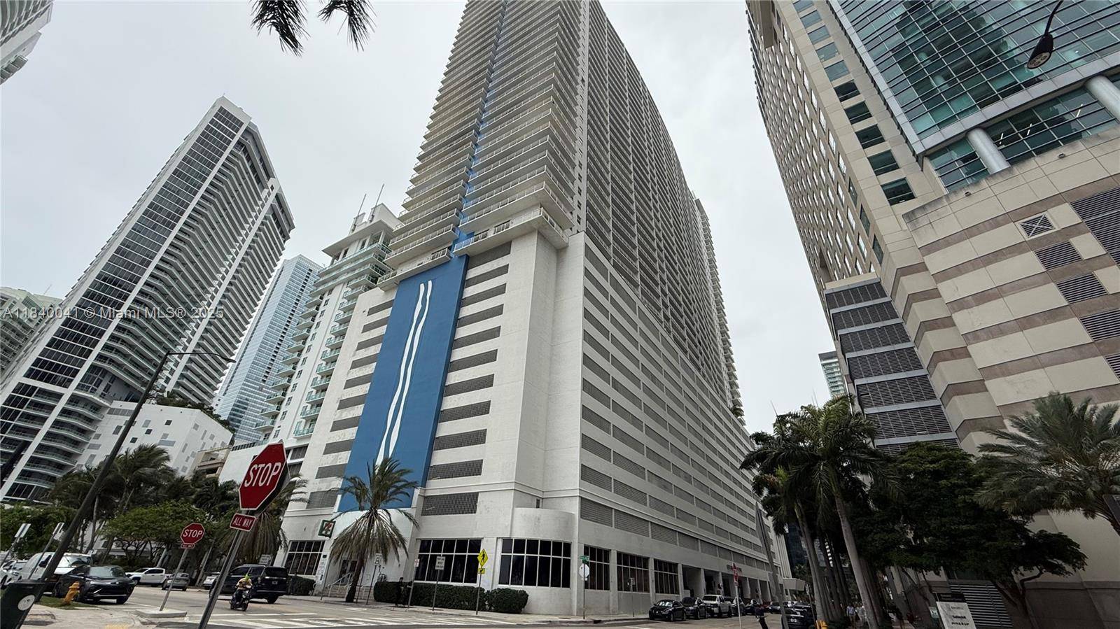 Miami, FL 33131,1200 Brickell Bay Dr #2216