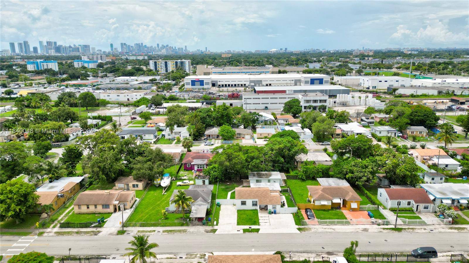 1036 NW 75th St #REAR, Miami, FL 33150
