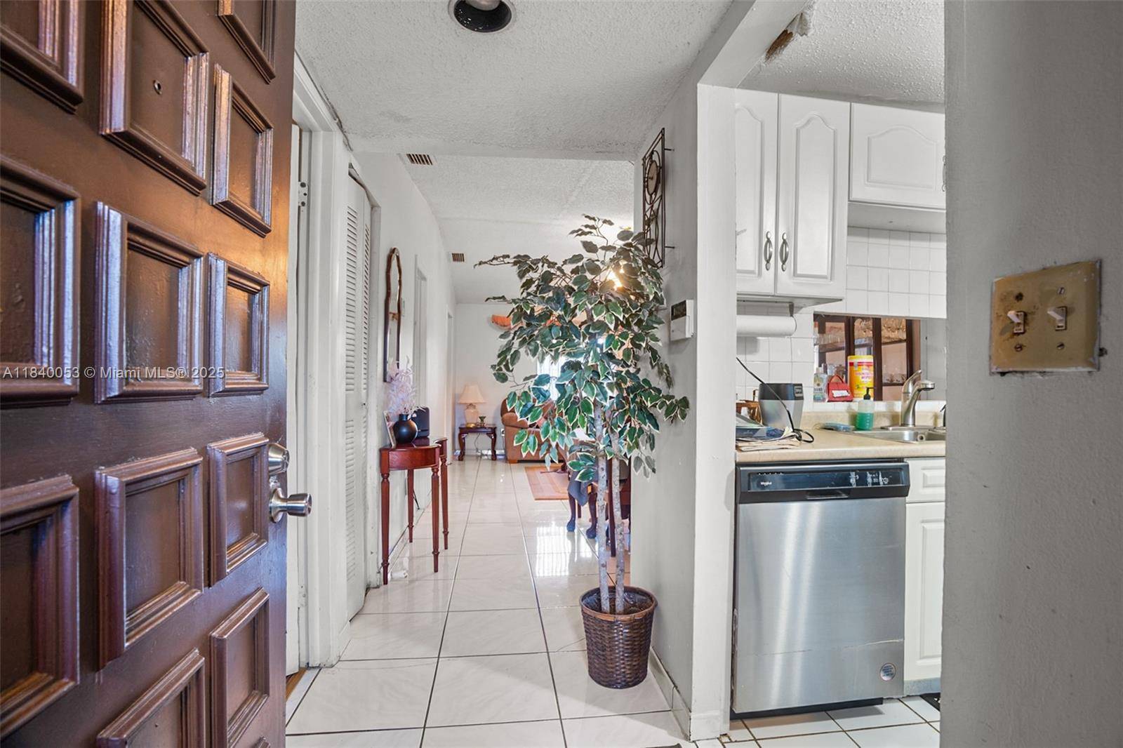 Miramar, FL 33025,9530 W Daffodil Ln