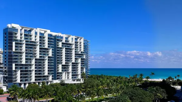 2201 Collins Ave #401, Miami Beach, FL 33139