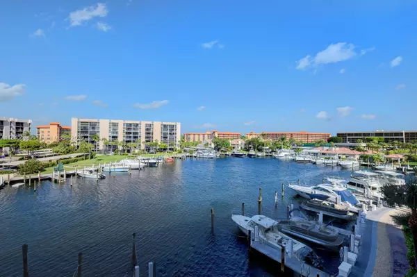 Boca Raton, FL 33431,2687 N Ocean Blvd #402-G