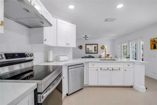 Weston, FL 33326,1204 Bayview Cir