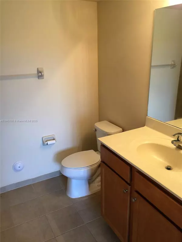 Cutler Bay, FL 33190,22301 SW 88th Pl #206