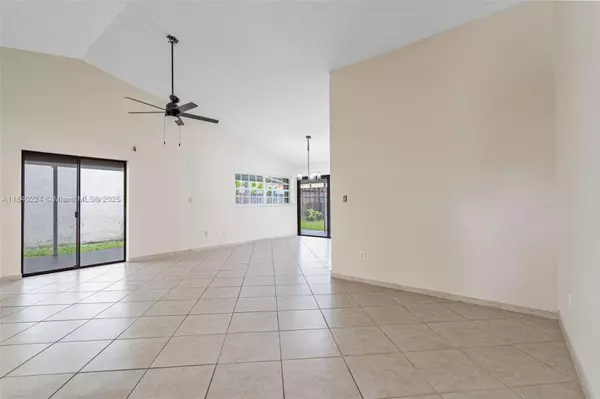 Miami, FL 33174,9034 SW 6th St
