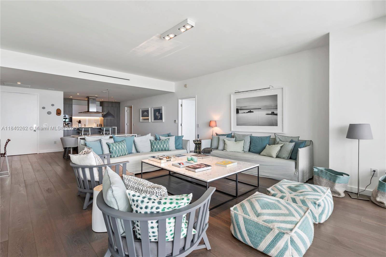 Key Biscayne, FL 33149,360 Ocean Dr #704S