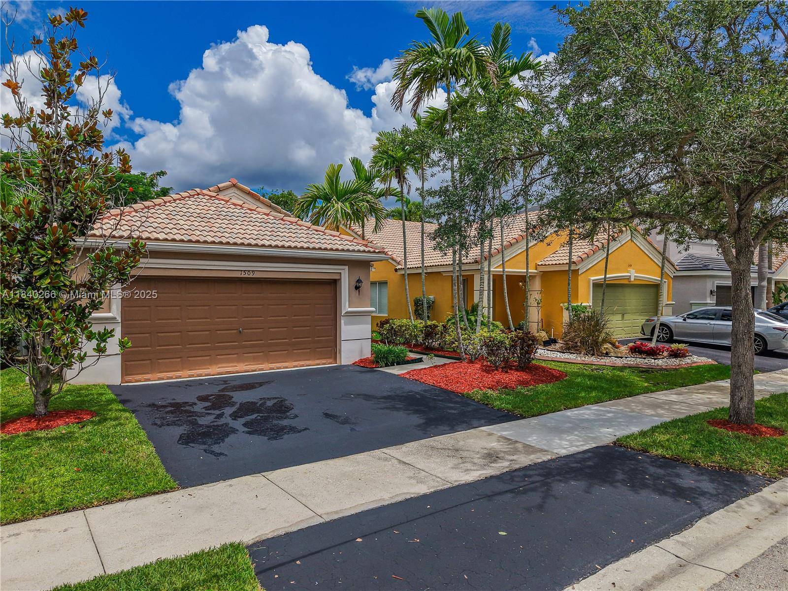 Weston, FL 33327,1509 Canary Island Dr