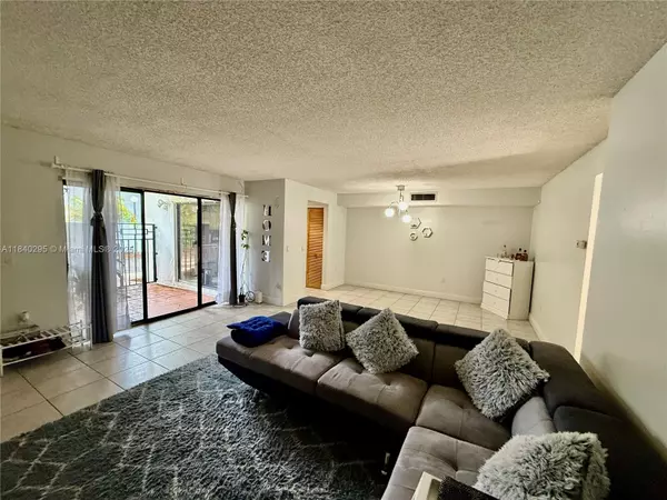 Miami, FL 33193,8331 SW 157th Ave #405