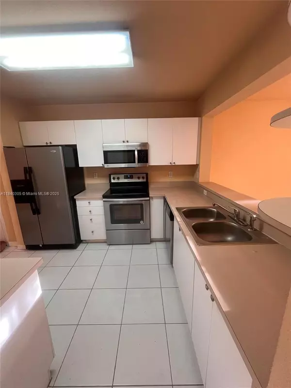 Sunrise, FL 33351,4041 NW 84th Ter #4041