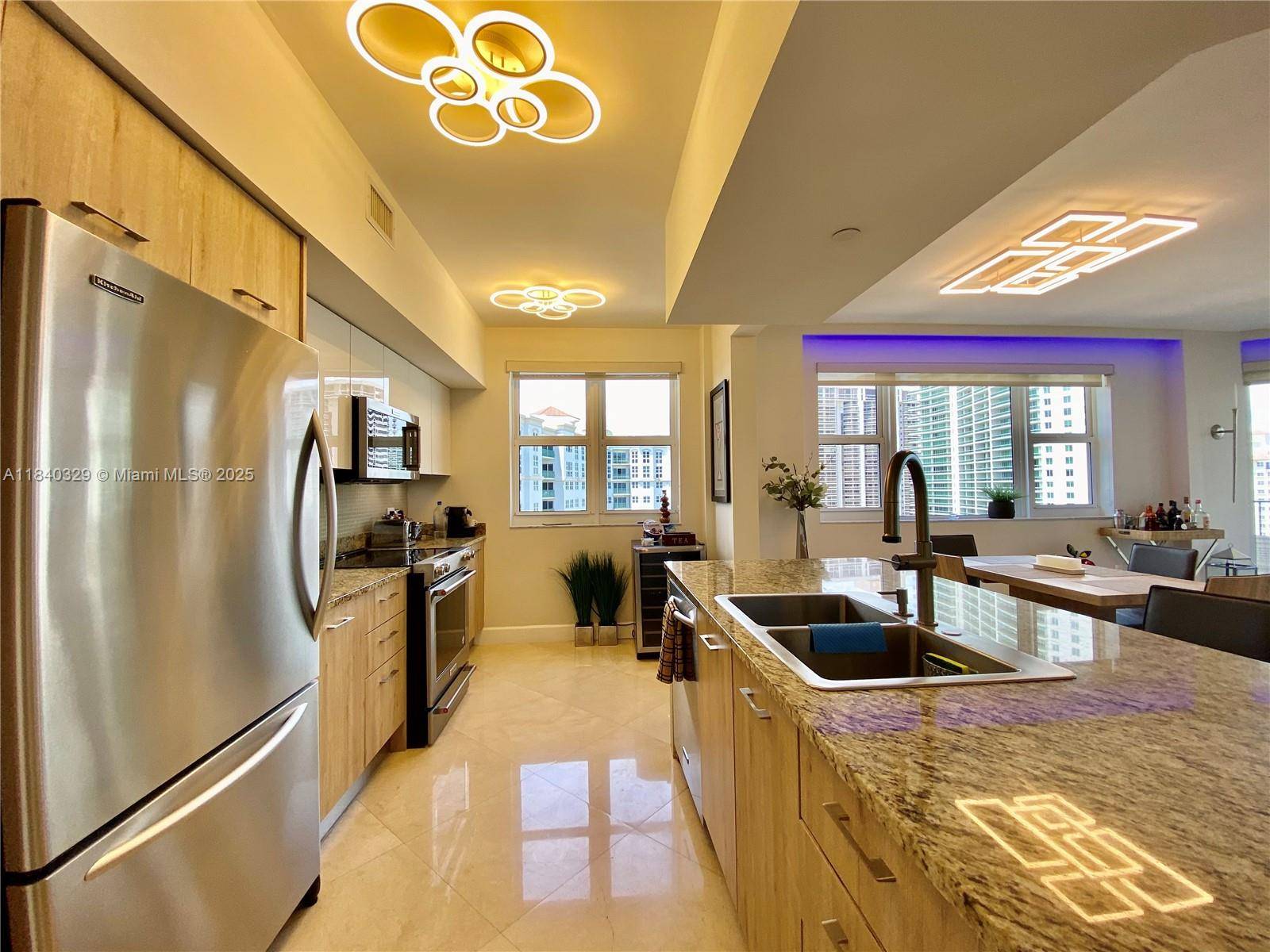Aventura, FL 33180,19900 E Country Club Dr #1220