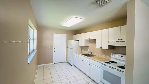 Miramar, FL 33023,6116 SW 39th St #B