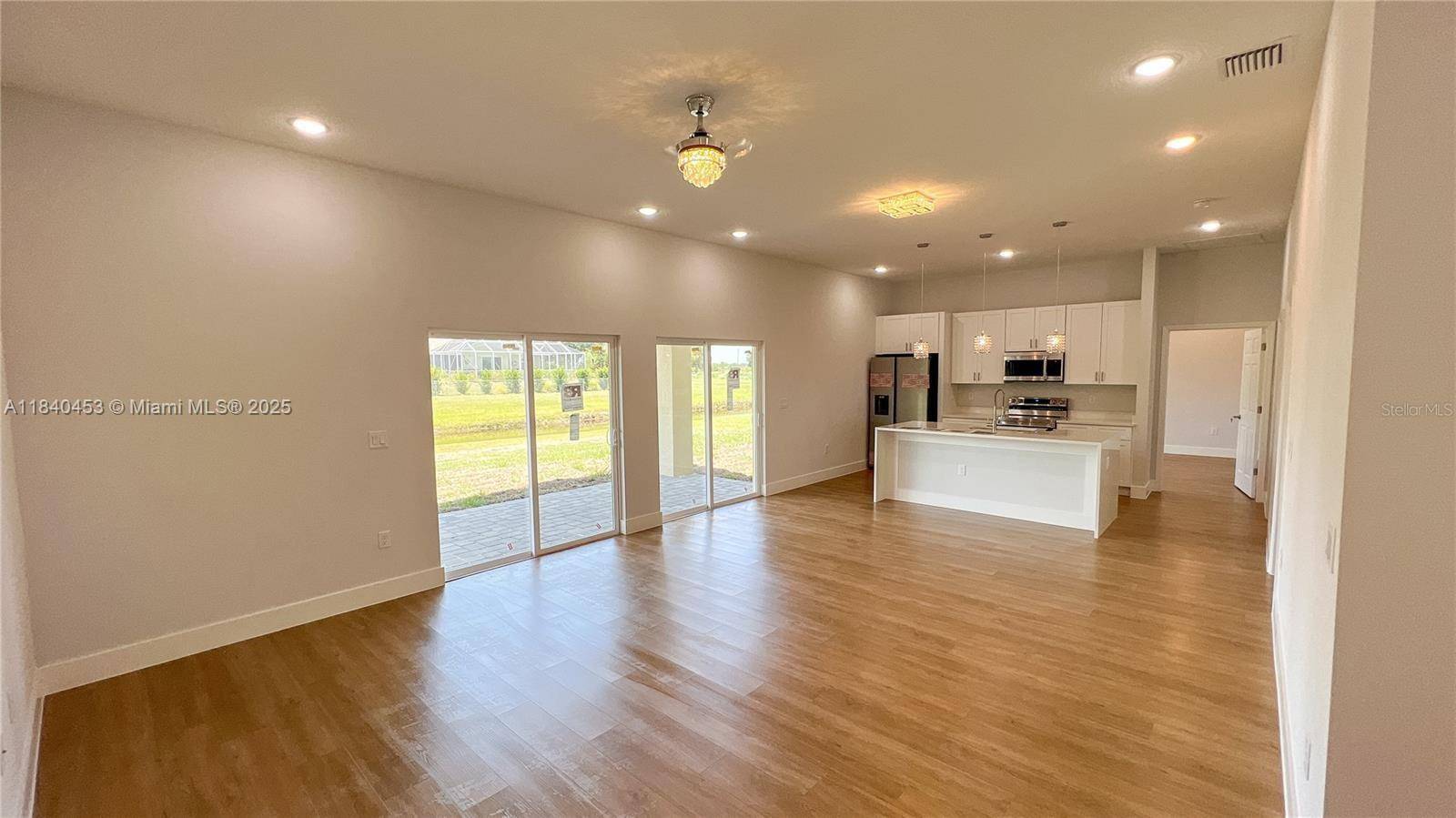 Sebring, FL 33876,6741 HEAVITREE DRIVE
