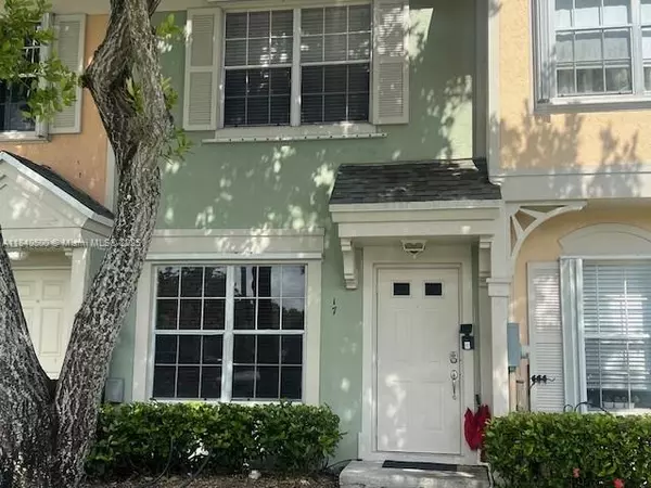 Weston, FL 33326,17 Simonton Cir #17