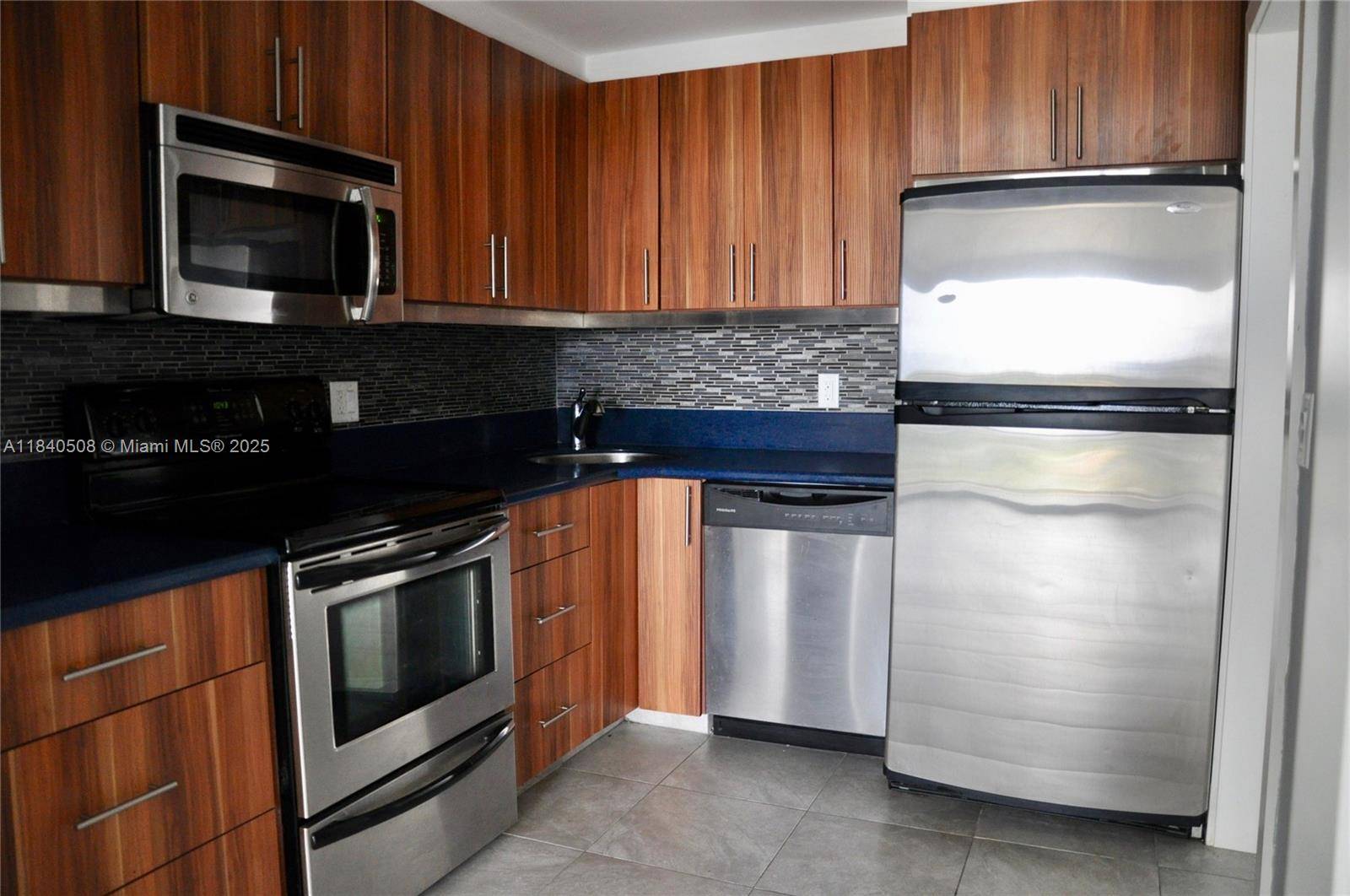 13499 Biscayne Blvd #1011, North Miami, FL 33181