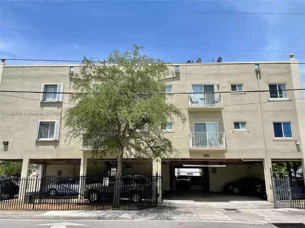 3201 W Flagler St #102, Miami, FL 33135