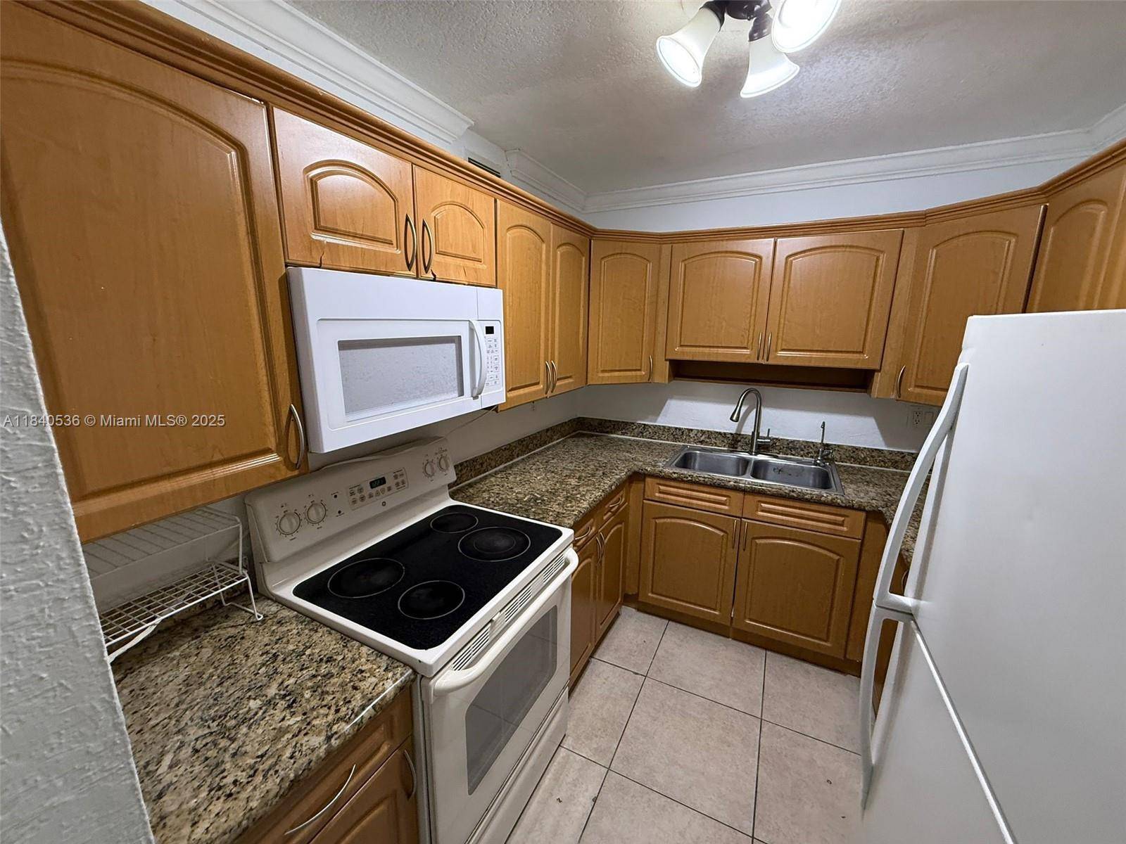1815 W 56th St #106, Hialeah, FL 33012