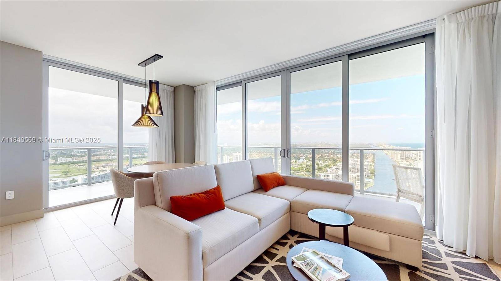 Hollywood, FL 33019,4010 S Ocean Dr #T3802