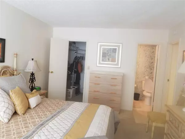 Hallandale Beach, FL 33009,851 Three Islands Blvd #202