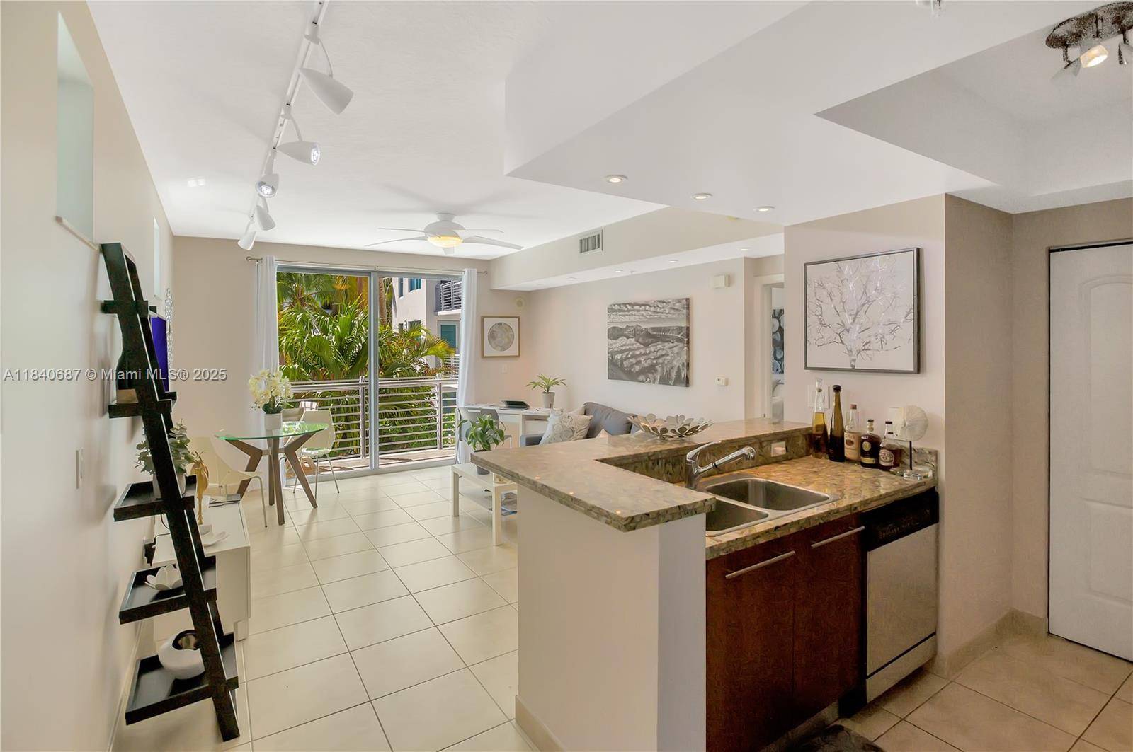 Miami Beach, FL 33139,110 Washington Ave #2414