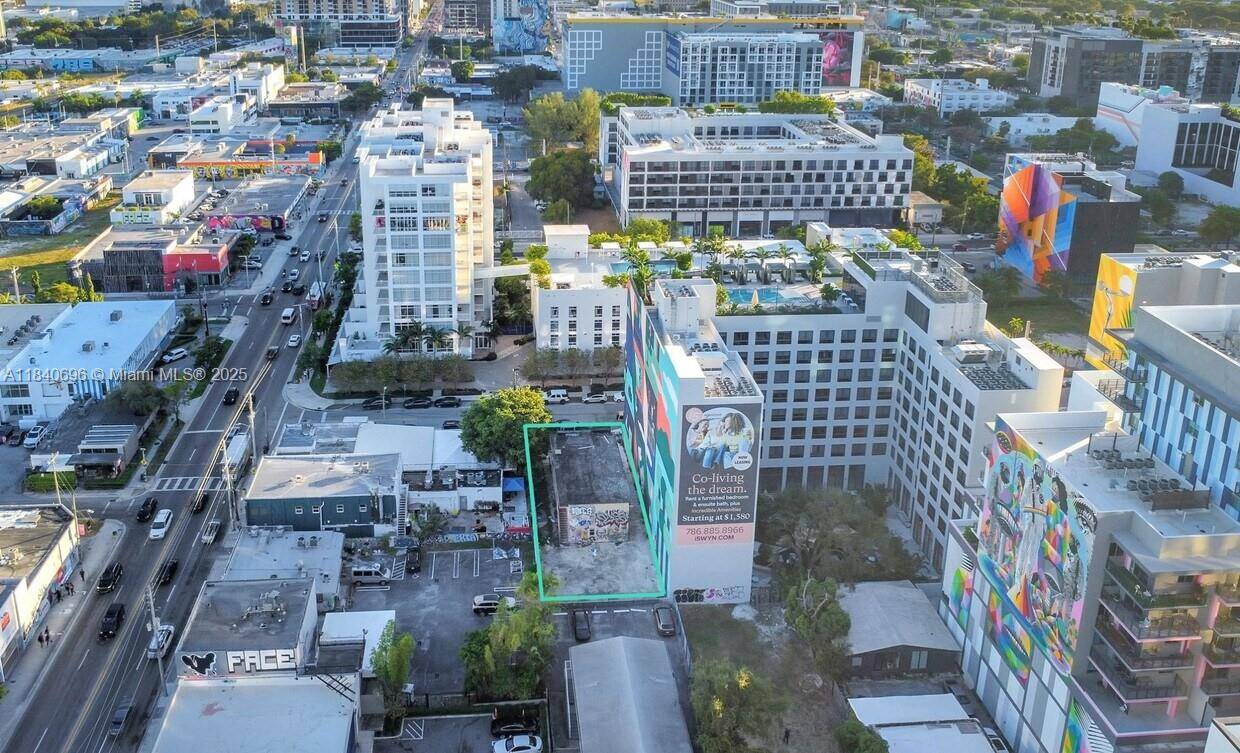 29 NW 28th St, Miami, FL 33127