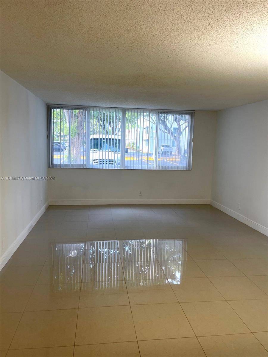 Miami, FL 33156,9001 SW 77th Ave #C105