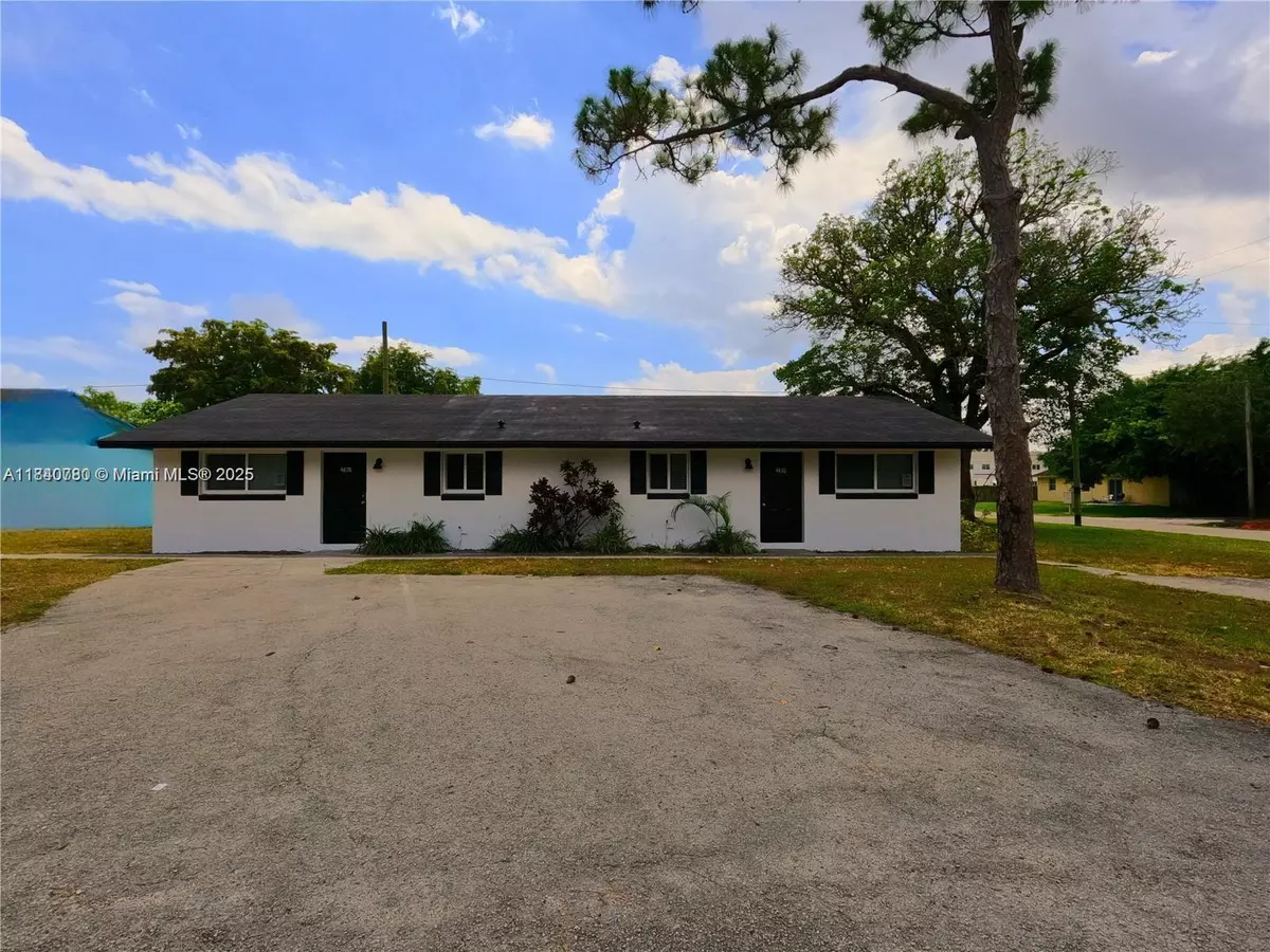 Lake Worth, FL 33461,4942 Serafica Dr #16