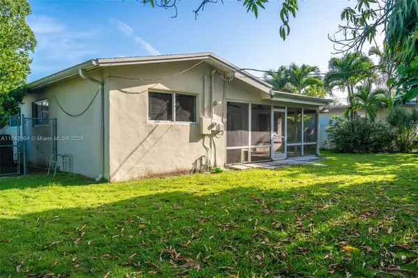 Miami, FL 33155,8475 SW 43rd St