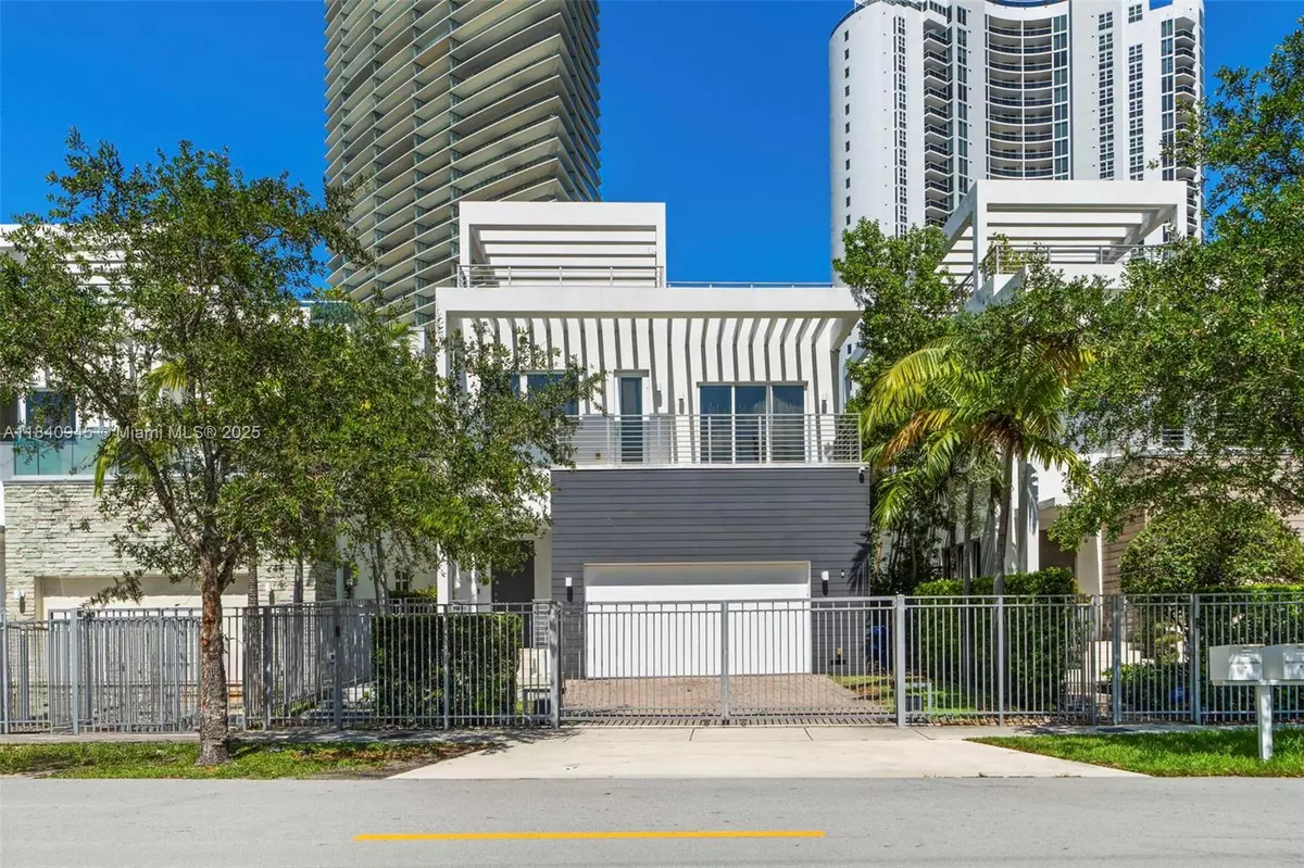 Sunny Isles Beach, FL 33160,18955 Atlantic Blvd