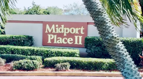 1566 SE Royal Green Cir #203, Port St Lucie, FL 34952