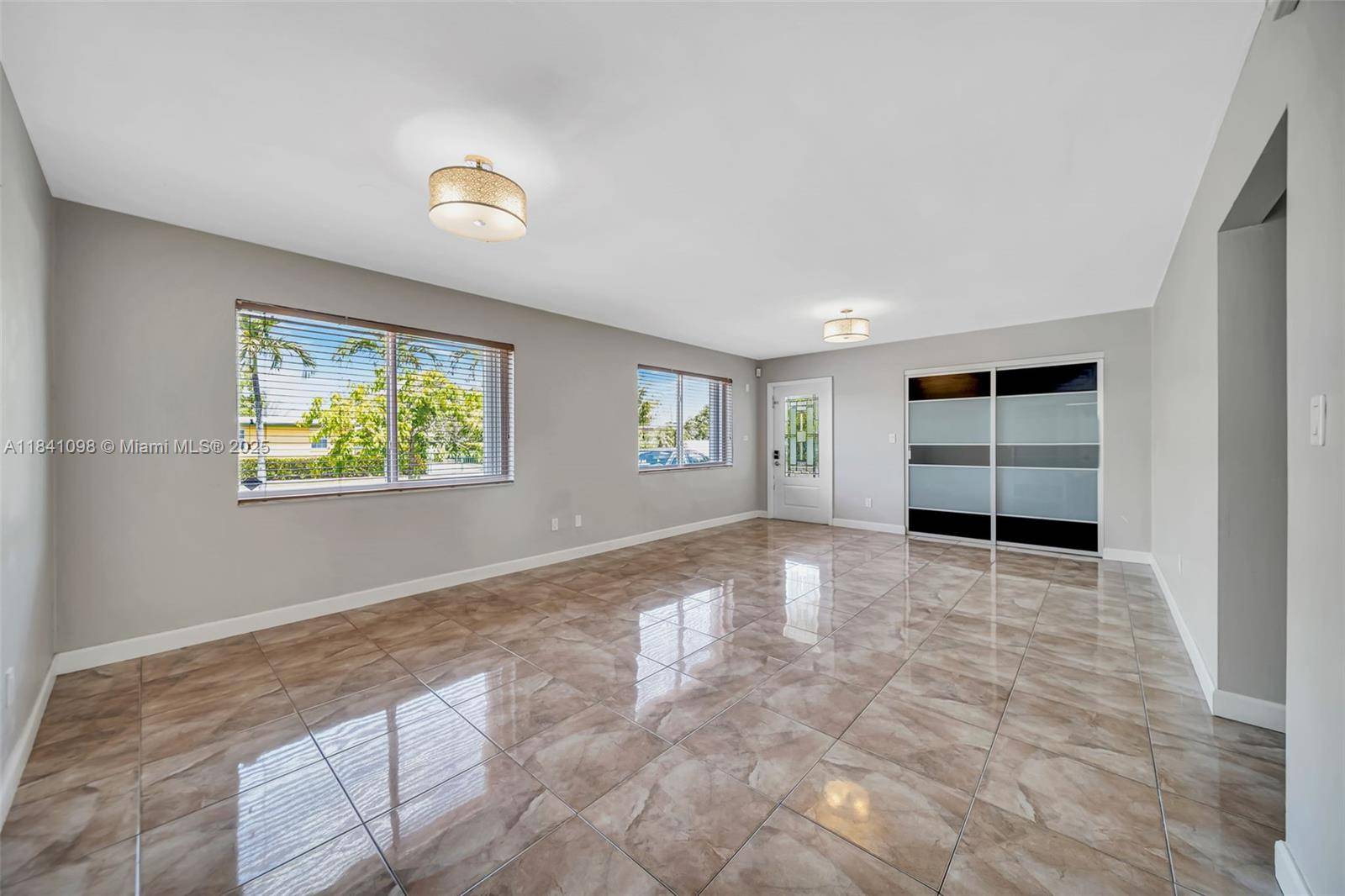 Miami, FL 33165,11020 SW 55 st
