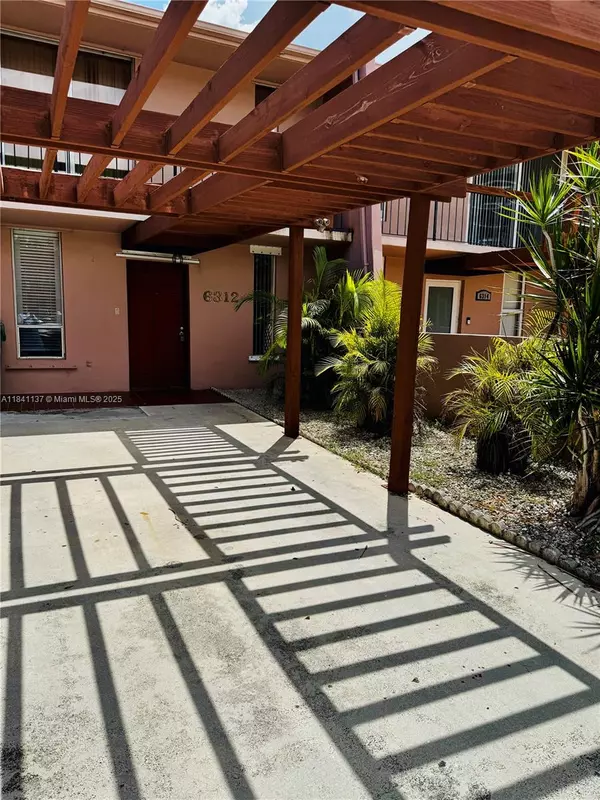 Miami, FL 33183,6312 SW 139 CT #0