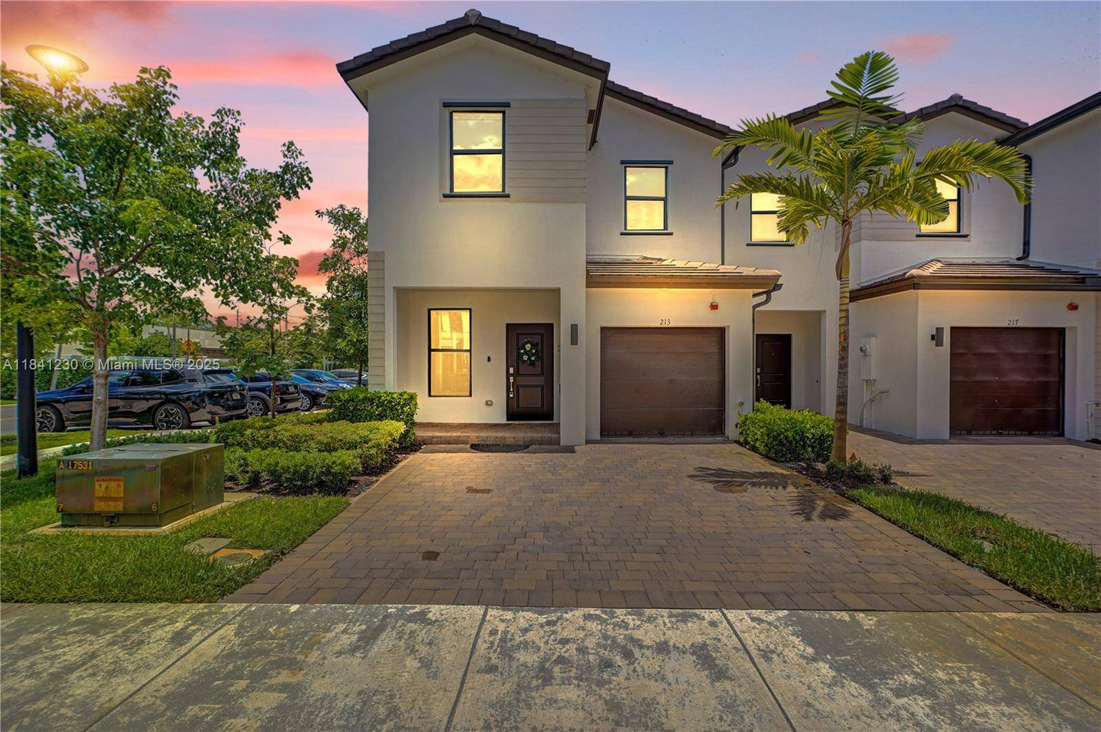 213 SW 159th Ct, Pembroke Pines, FL 33027