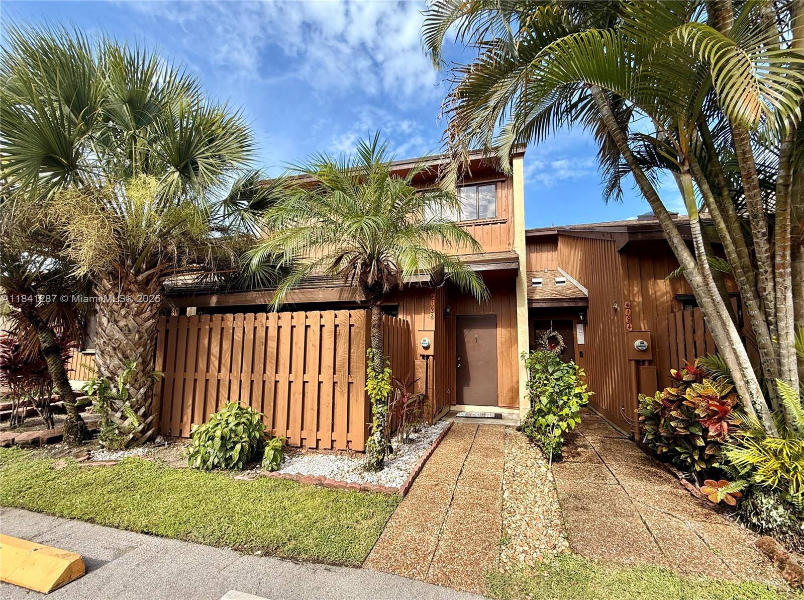4192 SW 87th Ter #4192, Davie, FL 33328