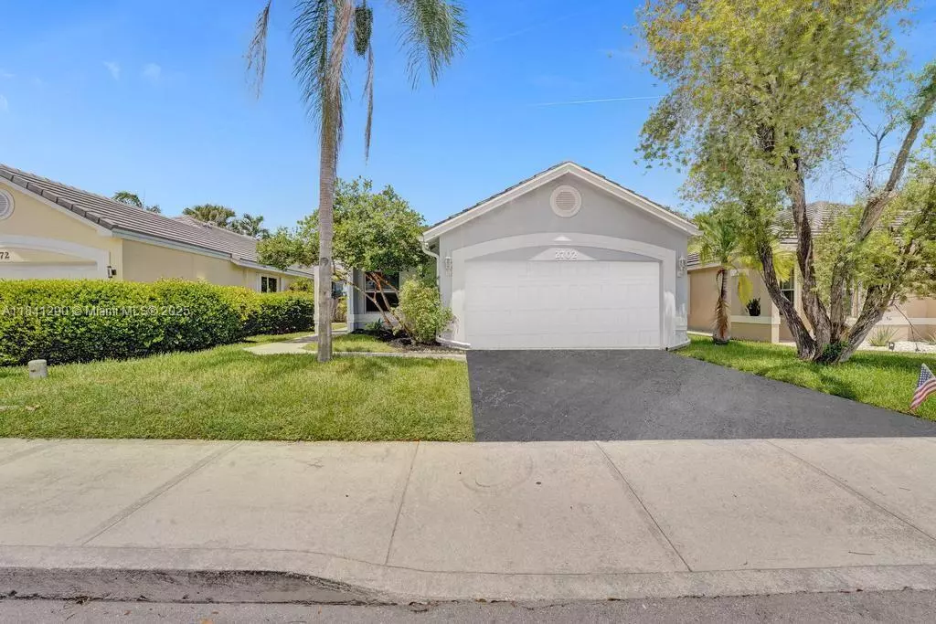 Davie, FL 33328,2702 Arborwood Rd
