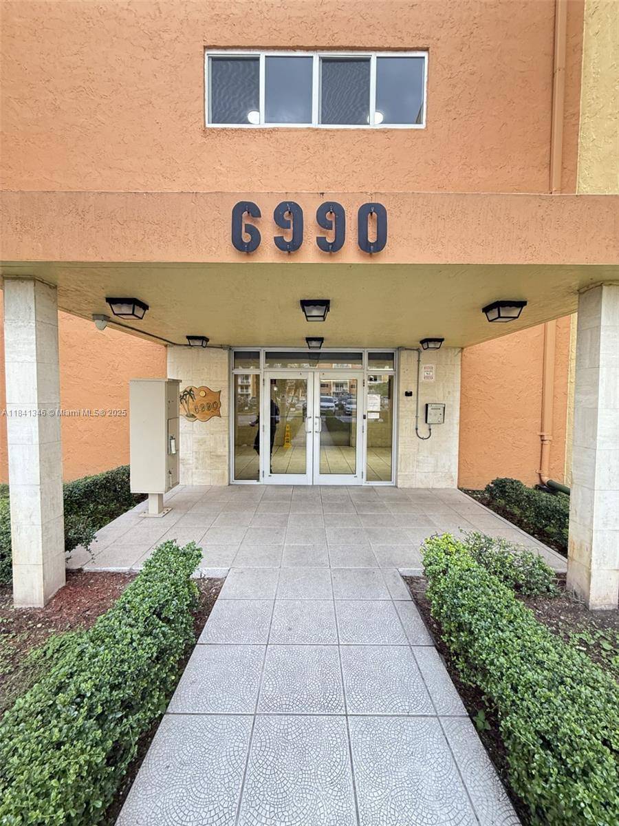6990 NW 186th St #4-215A, Hialeah, FL 33015