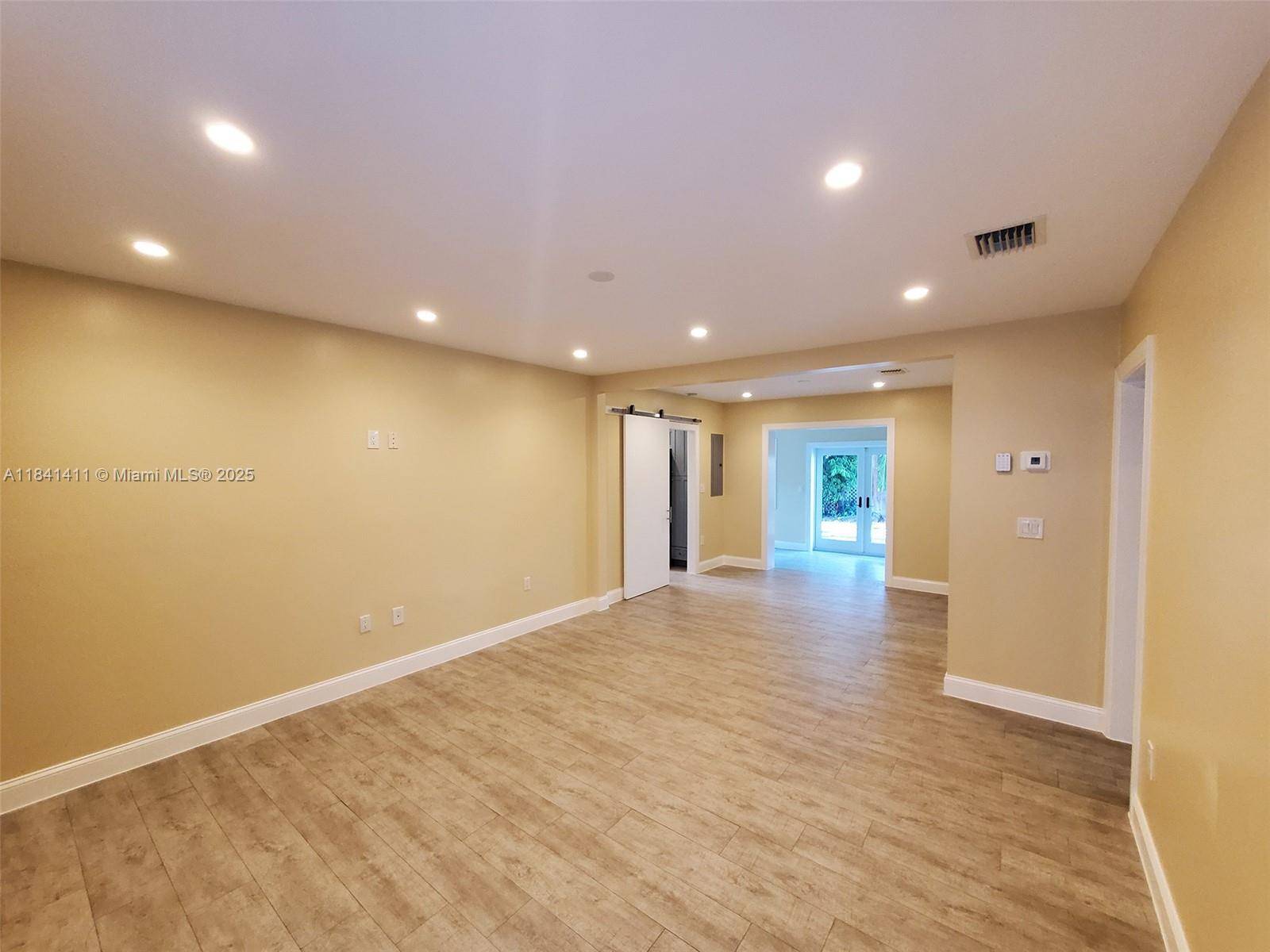 Miami, FL 33145,2375 SW 21st Ter
