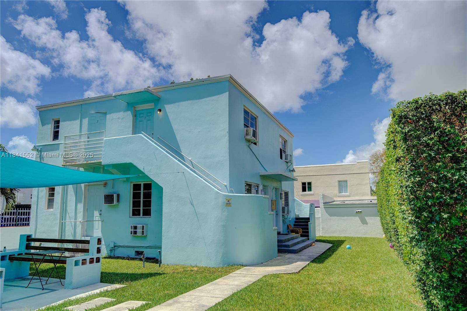 Miami, FL 33130,855 SW 7th St #3