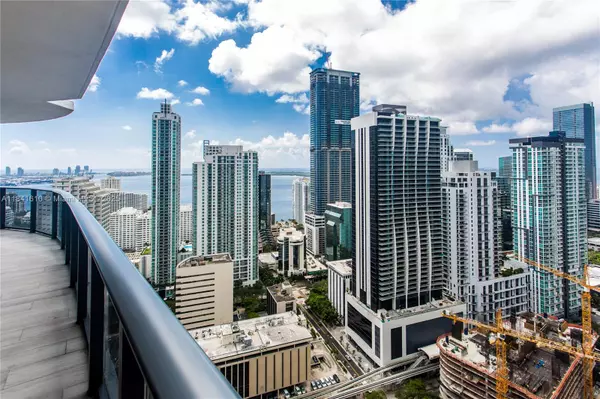 Miami, FL 33130,45 SW 9th St #3803