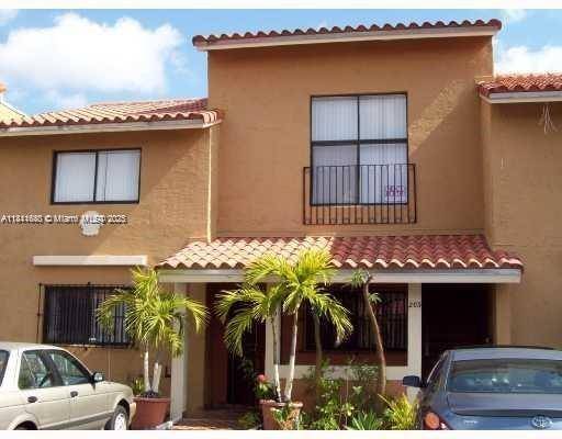 2740 W 62nd Pl #202, Hialeah, FL 33016