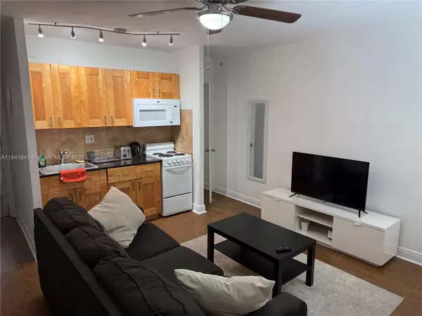 740 Michigan Ave #6, Miami Beach, FL 33139
