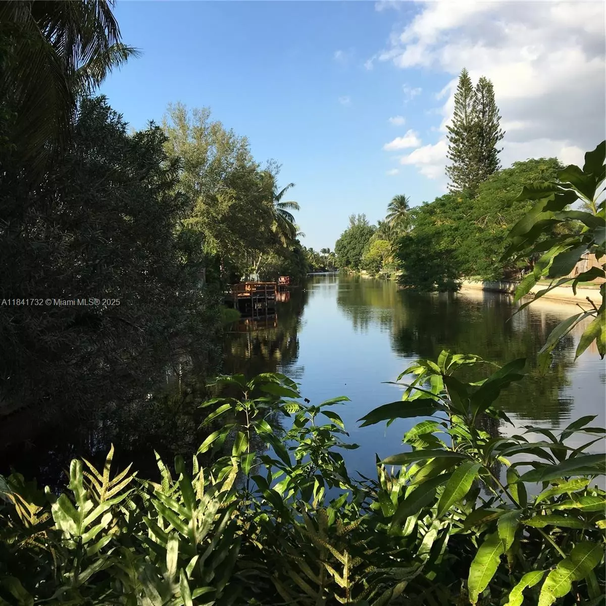 Miami, FL 33173,9925 SW 84 St