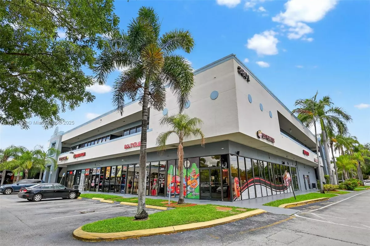 Sunrise, FL 33351,3801 N University Dr #502