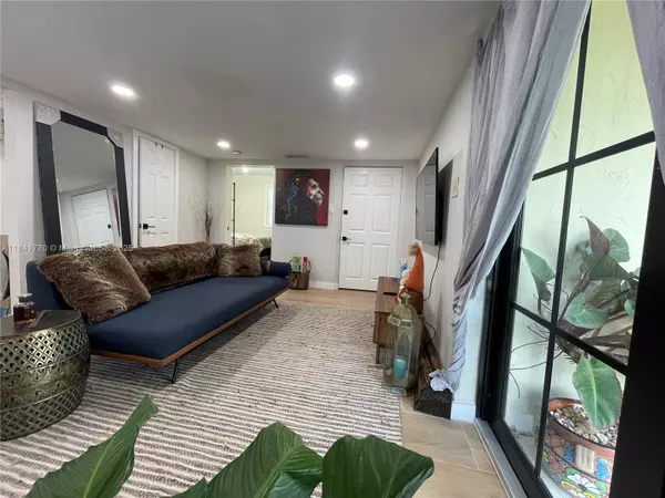 8525 Franjo Rd #2, Cutler Bay, FL 33189
