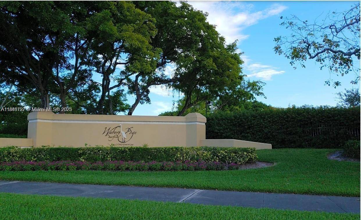 661 Cypress Lake Blvd #J20, Deerfield Beach, FL 33064