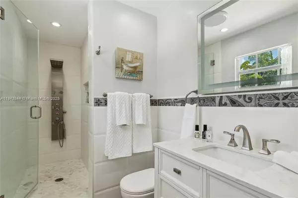 Pinecrest, FL 33156,12460 SW 69th