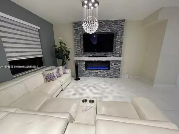 Homestead, FL 33032,25344 SW 107th Ct #1