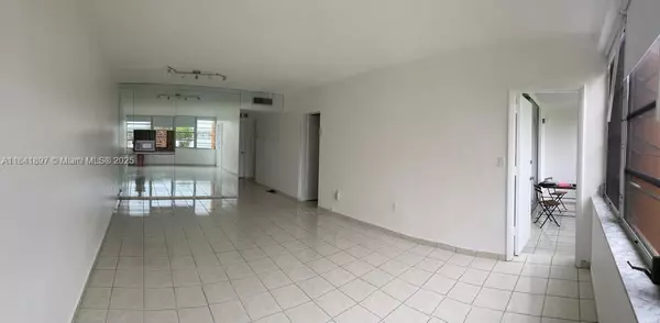 Miami, FL 33179,1591 NE Miami Gardens Dr #111