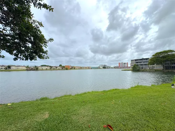 Miami, FL 33179,1750 NE 191st St #224-4