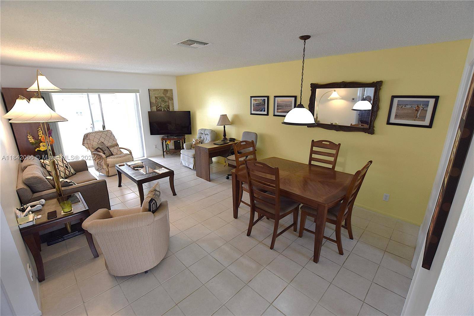 West Palm Beach, FL 33415,2688 Dudley Dr east #J