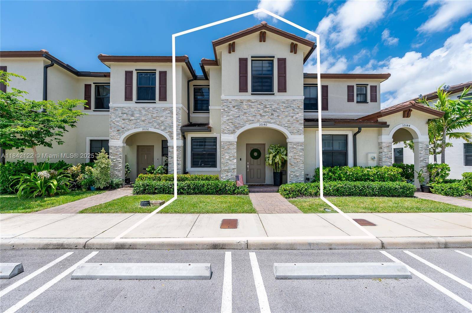 10140 SW 228th Ter, Miami, FL 33190