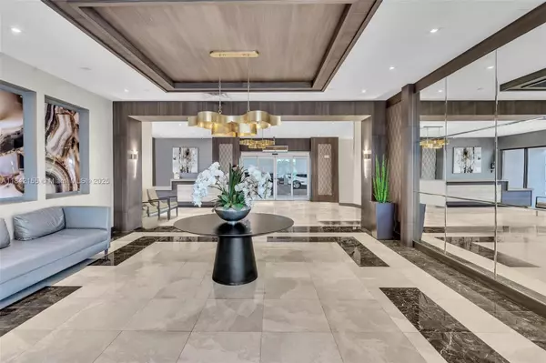 Aventura, FL 33180,20505 E Country Club Dr #833
